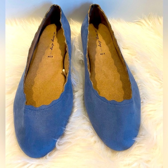 Penningtons Shoes - Penningtons In Every Story blue scalloped edge slip on ballet flats 8.5 wide